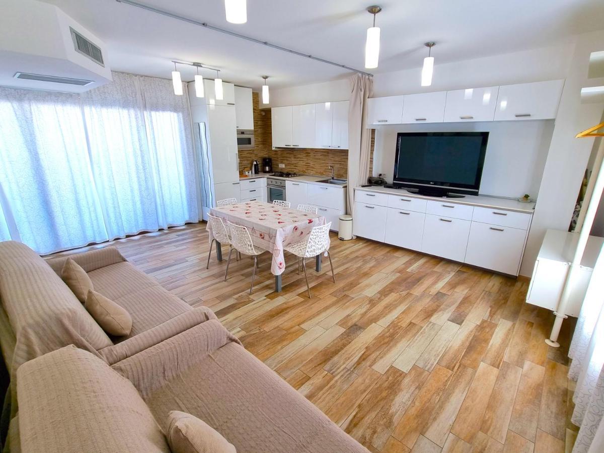 Royal Sea House Apartment Cefalu Exterior photo